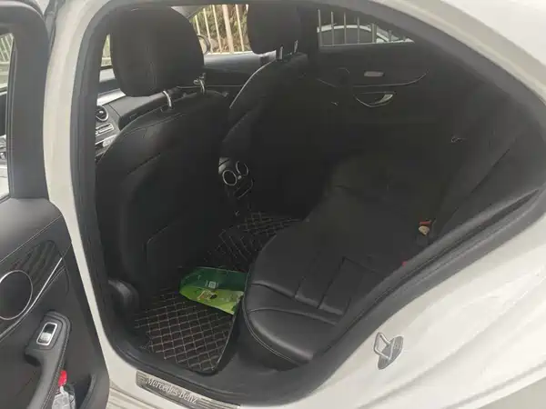 Mercedes-Benz C-Class 2020