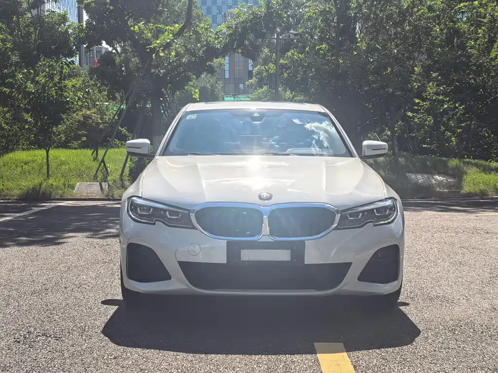 BMW 3 Series 2021