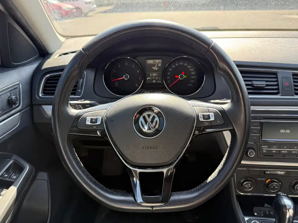 Volkswagen Gran Lavida 2019 — фото 10
