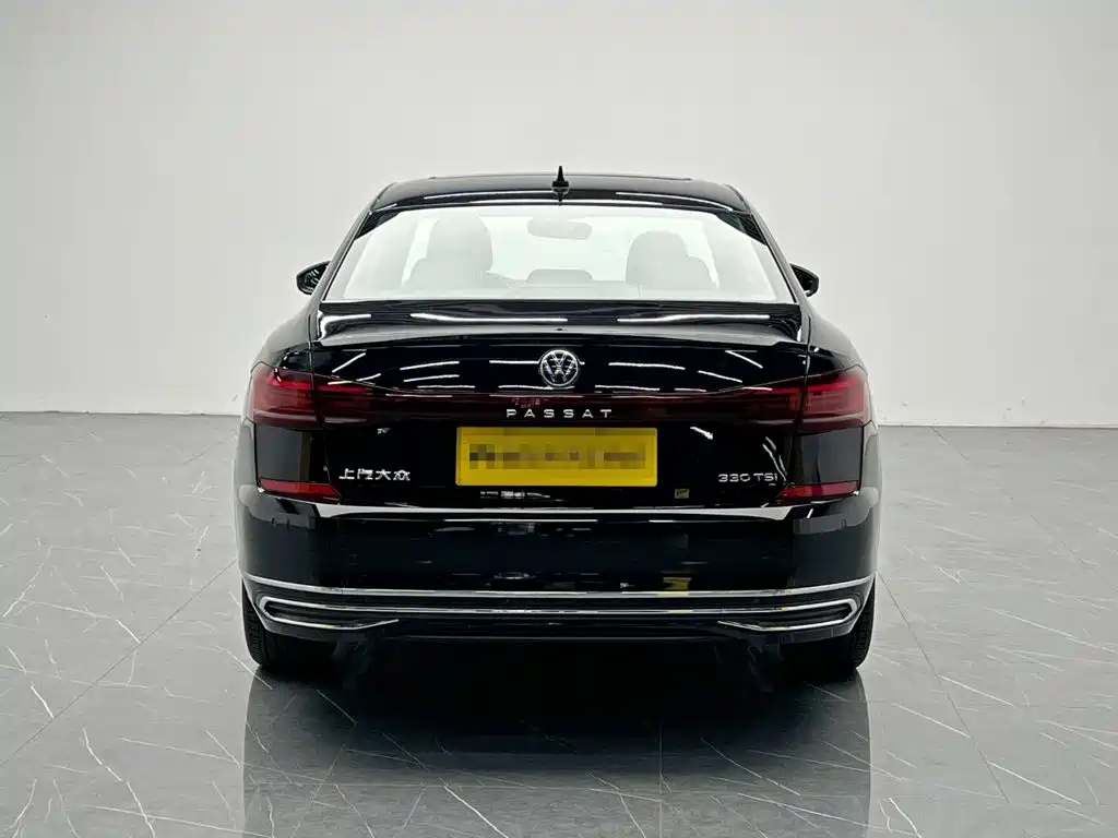 Volkswagen Passat 2023