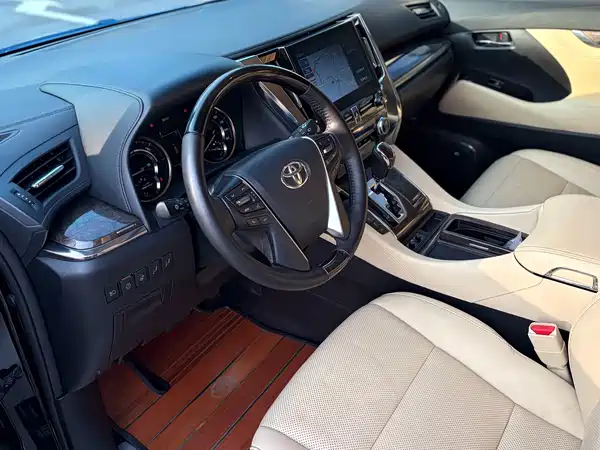 Toyota Vellfire 2021