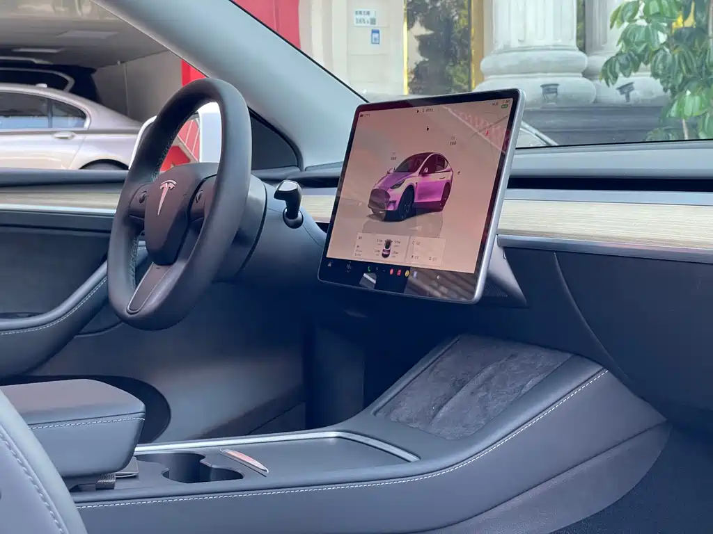Tesla Model Y 2023 — фото 18