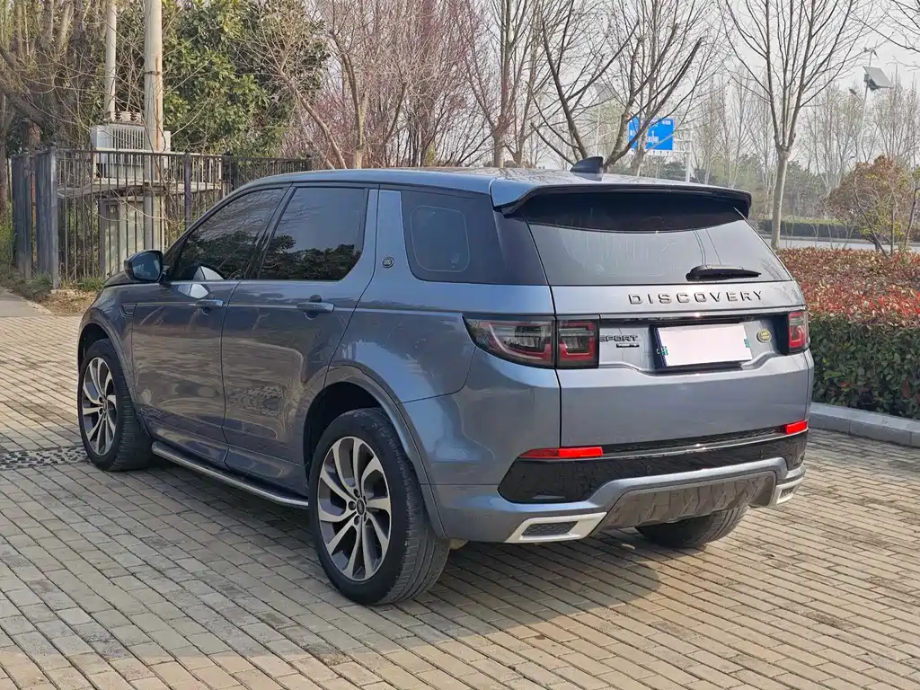 Land Rover Discovery Sport 2021 — фото 8