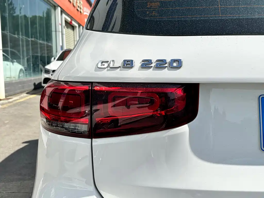 Mercedes-Benz GLB 2022 — фото 16