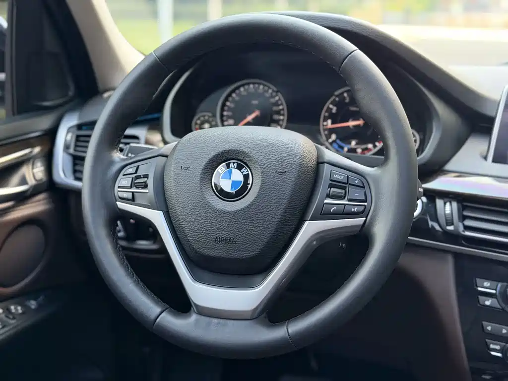 BMW X5 2018 — фото 7