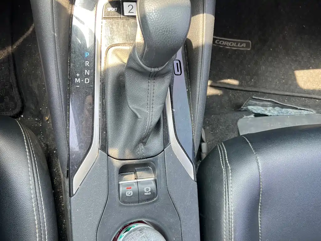 Toyota Corolla 2021 — фото 10