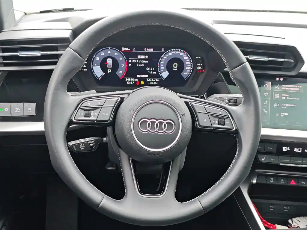 Audi A3 2023 — фото 23