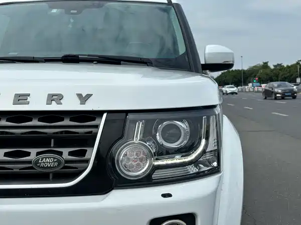 Land Rover Discovery 2014