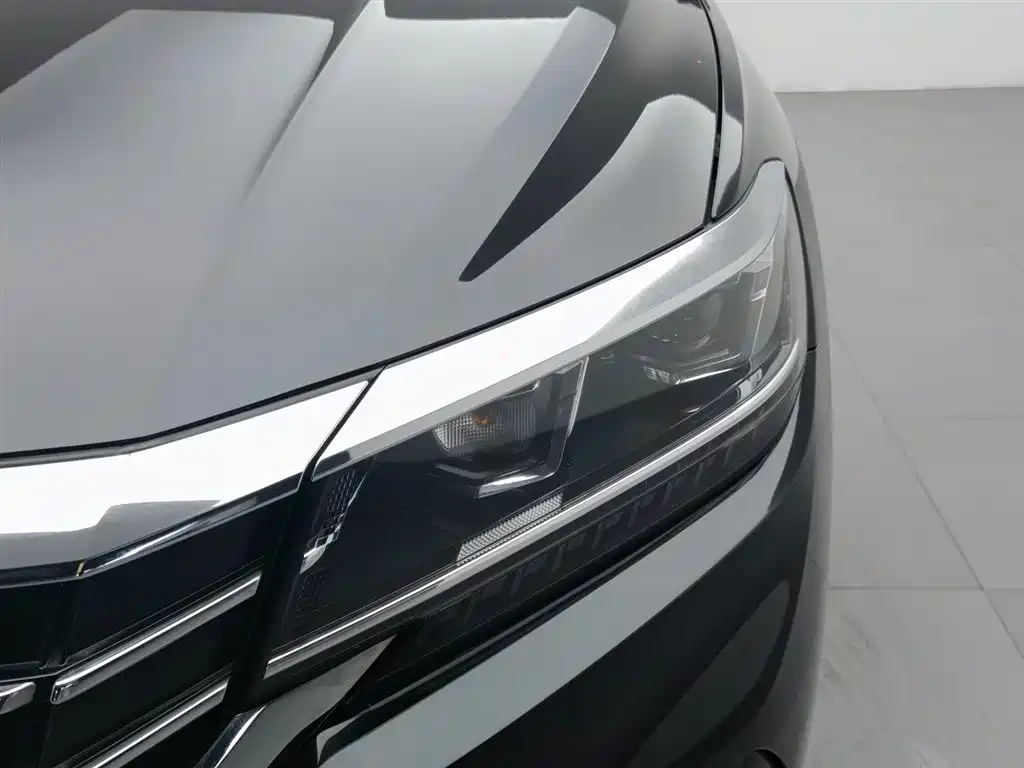 Volkswagen Passat PHEV 2022 — фото 6