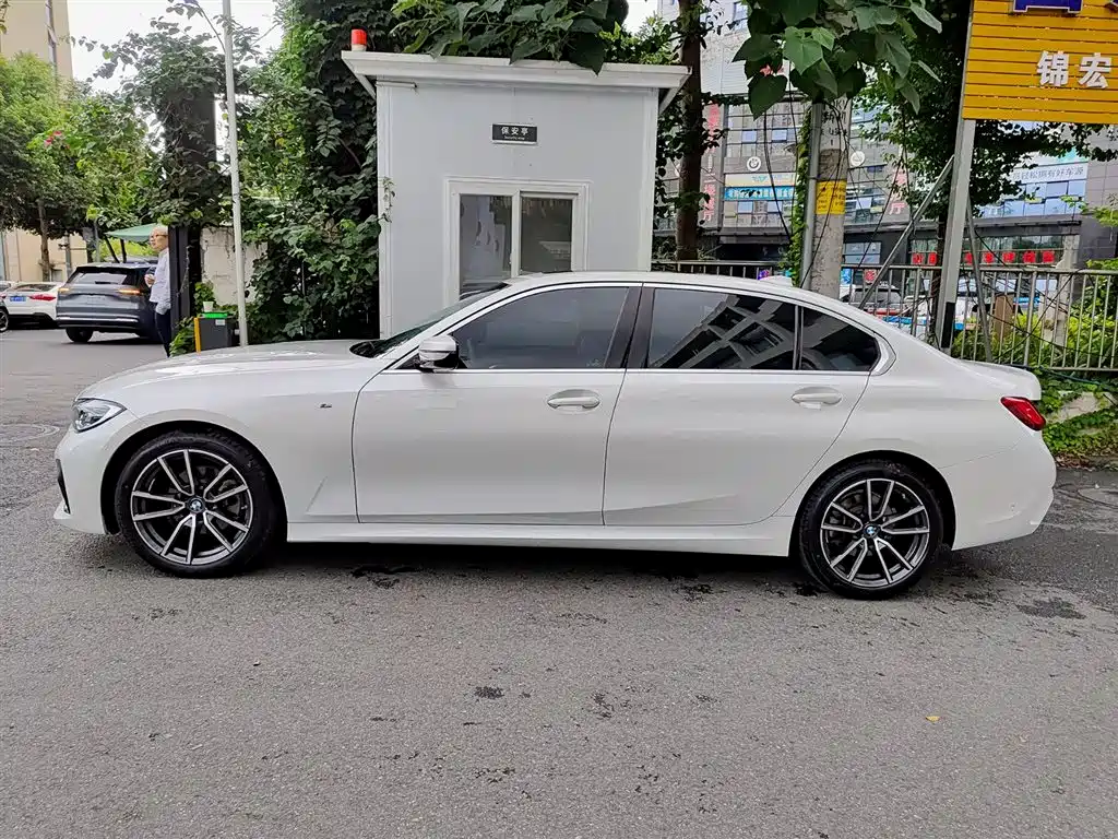BMW 3 Series 2021
