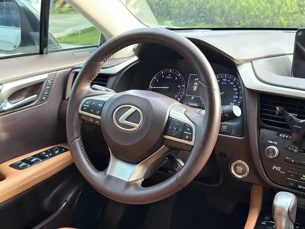 Lexus RX 2016 — фото 16