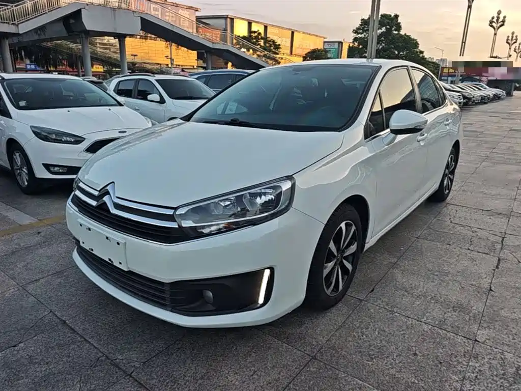 Citroen C4 2018 — фото 2