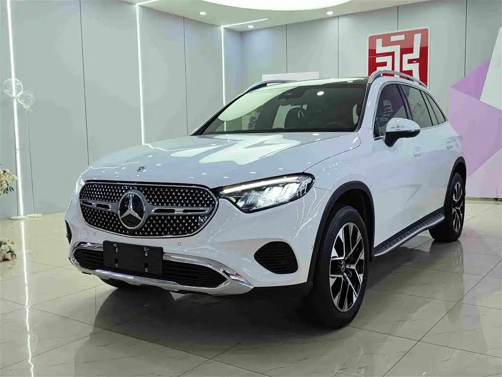 Mercedes-Benz GLC 2024 — фото 1