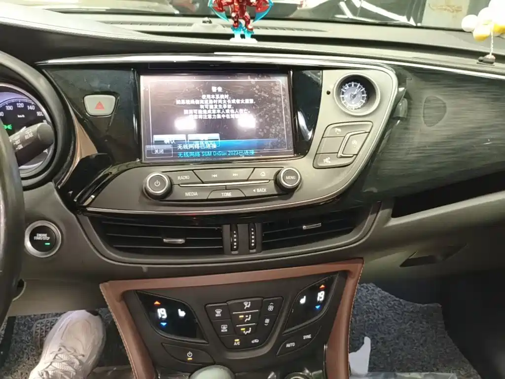 Buick Envision Plus 2018 — фото 13