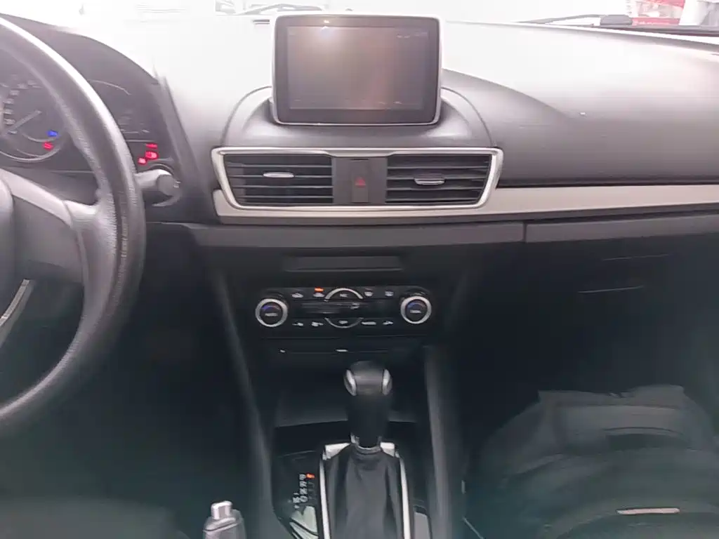 Mazda 3 Angkesela 2016 — фото 13