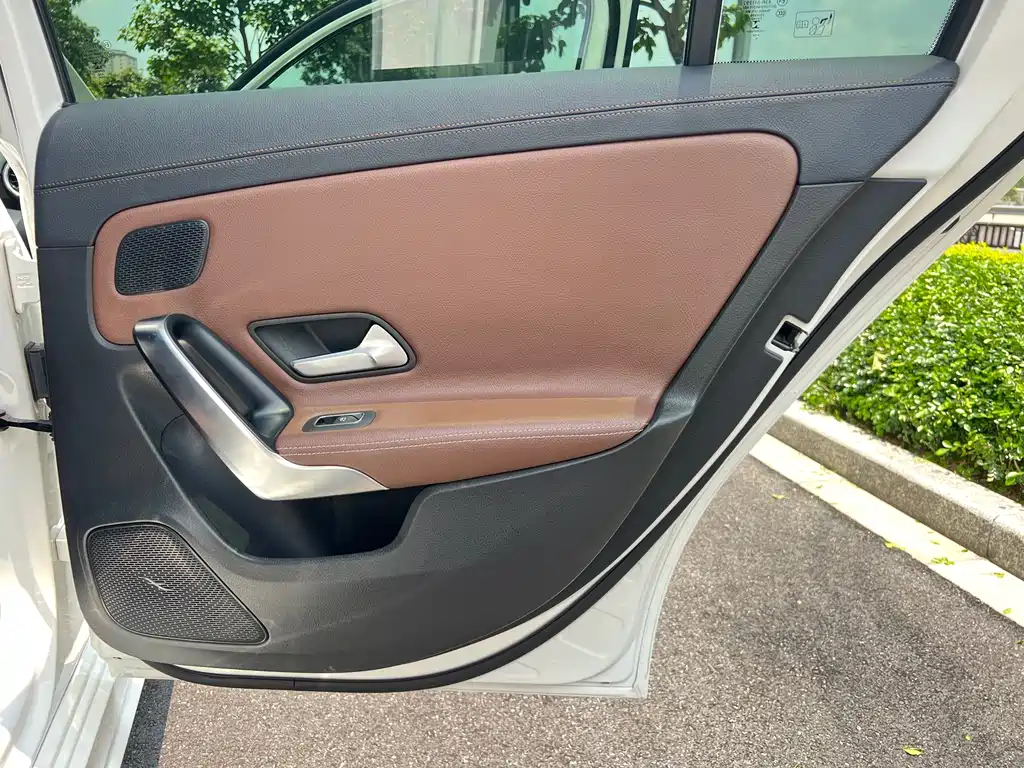 Mercedes-Benz A-Class 2019 — фото 41