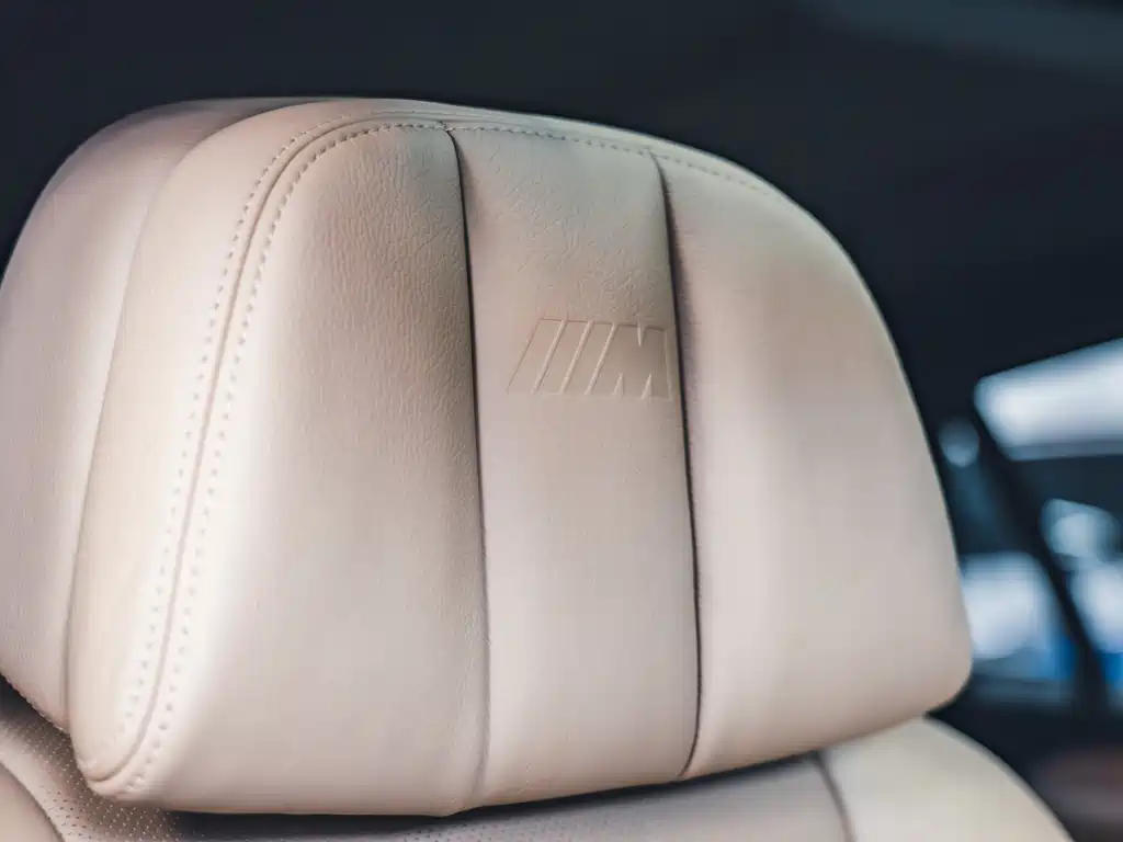 BMW X6 M 2013 — фото 16