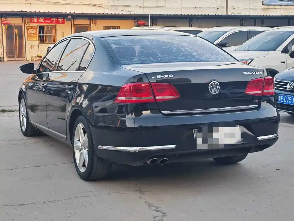 Volkswagen Magotan 2016