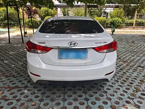 Hyundai Elantra Langdong 2016