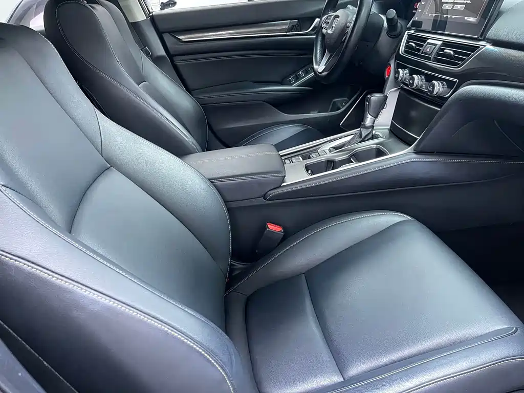 Honda Accord 2023 — фото 11