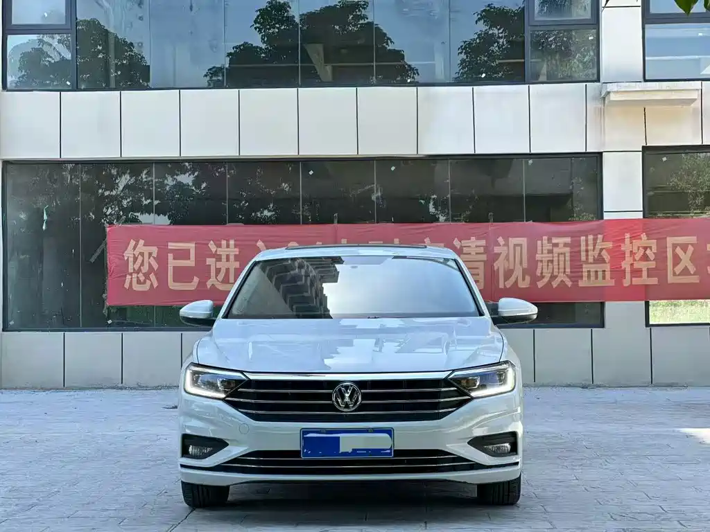 Volkswagen Sagitar 2021