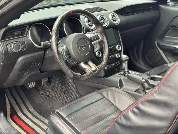 Ford Mustang 2019