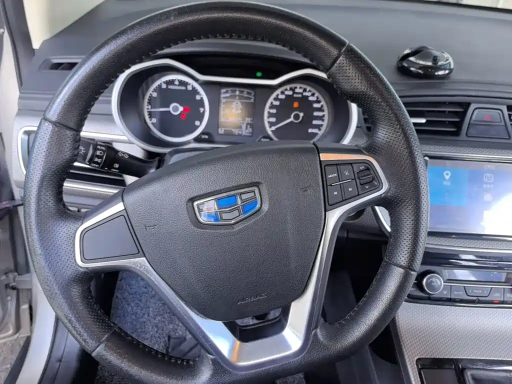 Geely Emgrand GS 2018 — фото 11