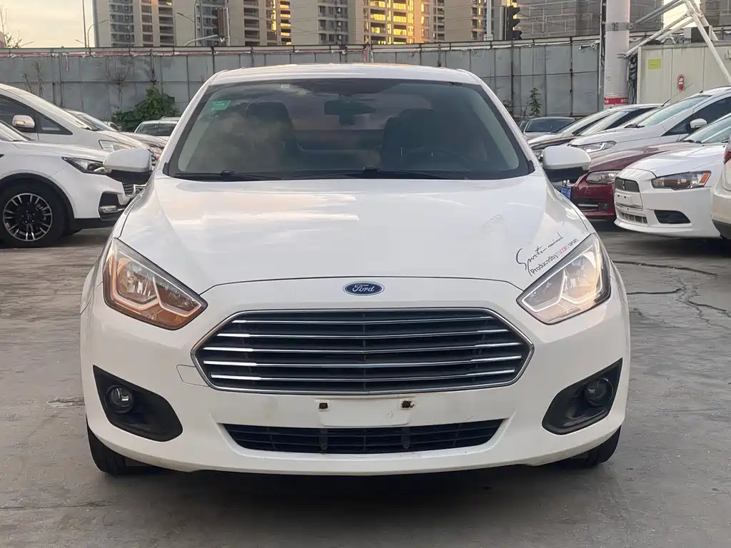 Ford Escort 2016