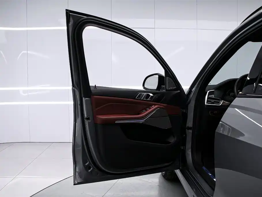 BMW X5 2023 — фото 11