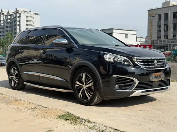 Peugeot 5008 2017