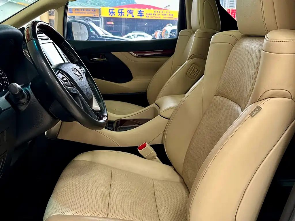 Toyota Alphard 2016 — фото 8