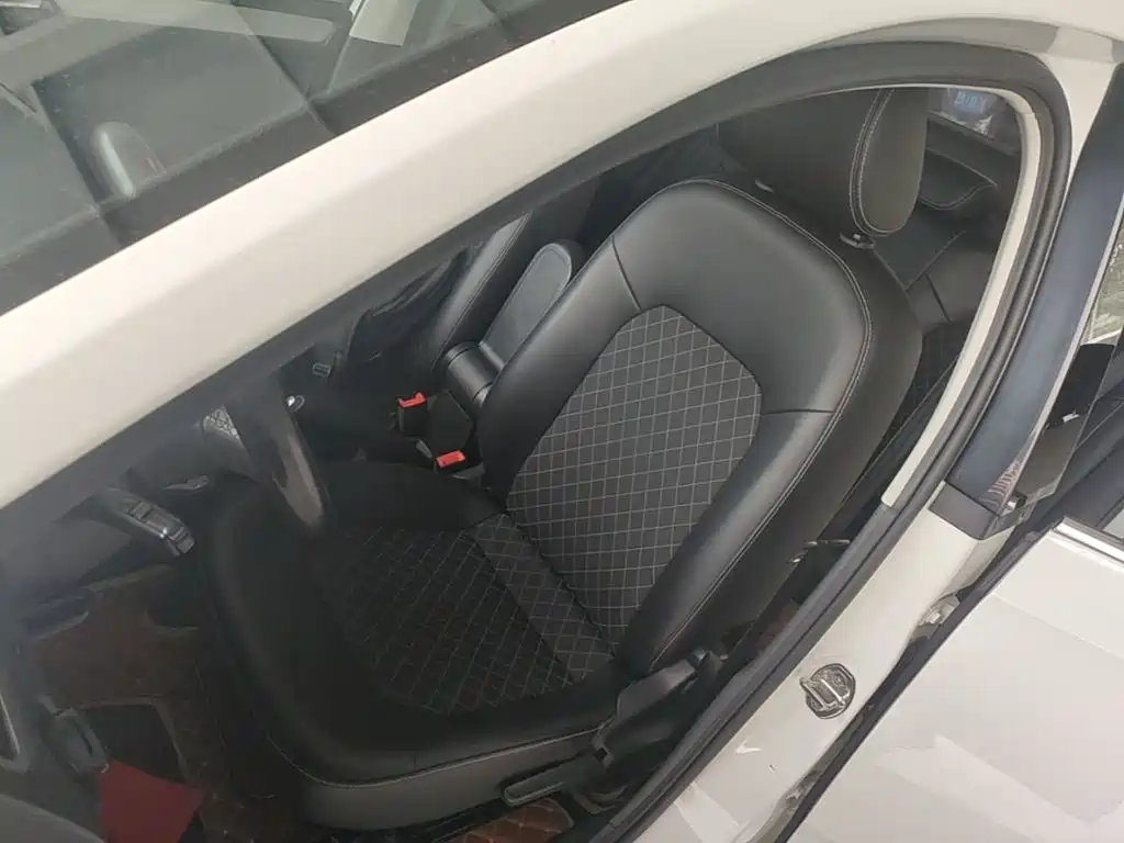 Skoda Rapid 2018 — фото 15