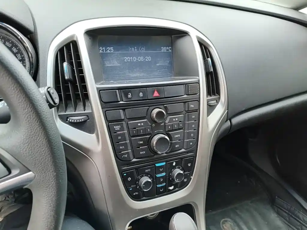 Buick Excelle GT 2015 — фото 13