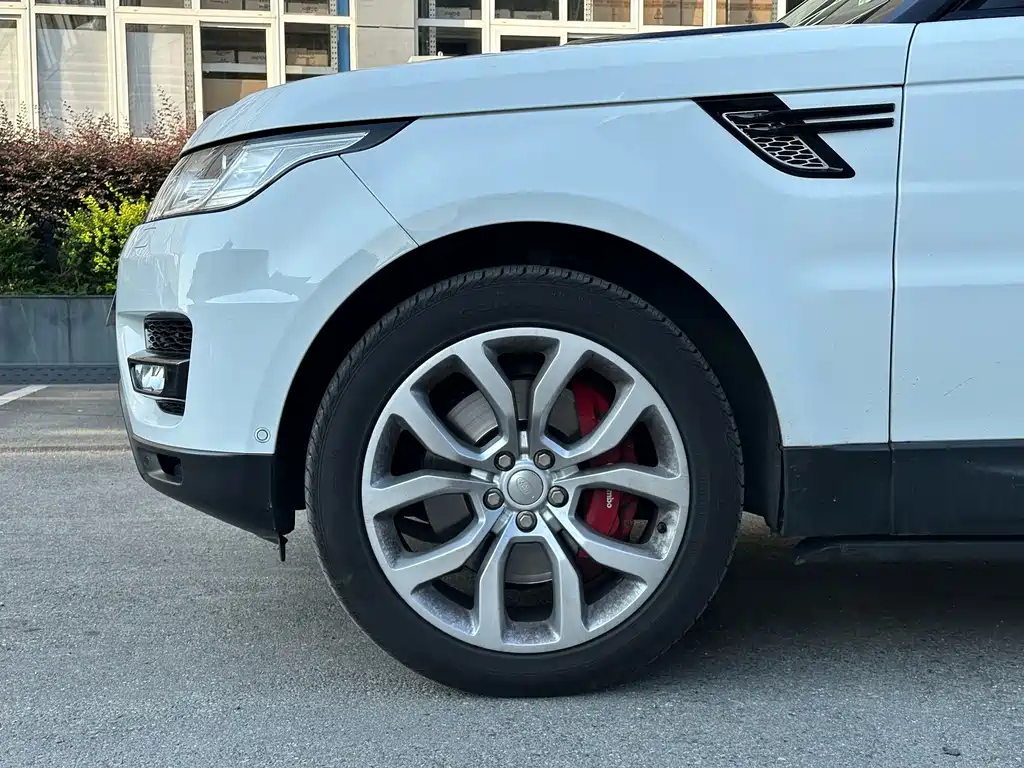 Land Rover Range Rover Sport 2015 — фото 4