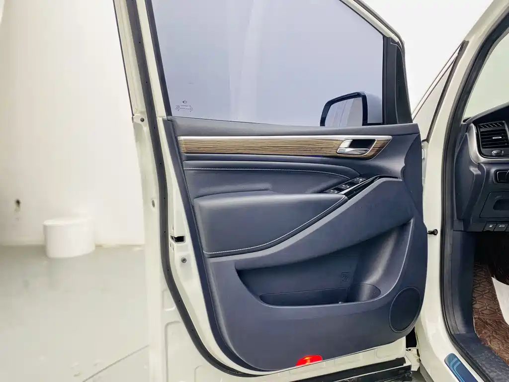 GAC Motor Trumpchi M8 2022 — фото 18