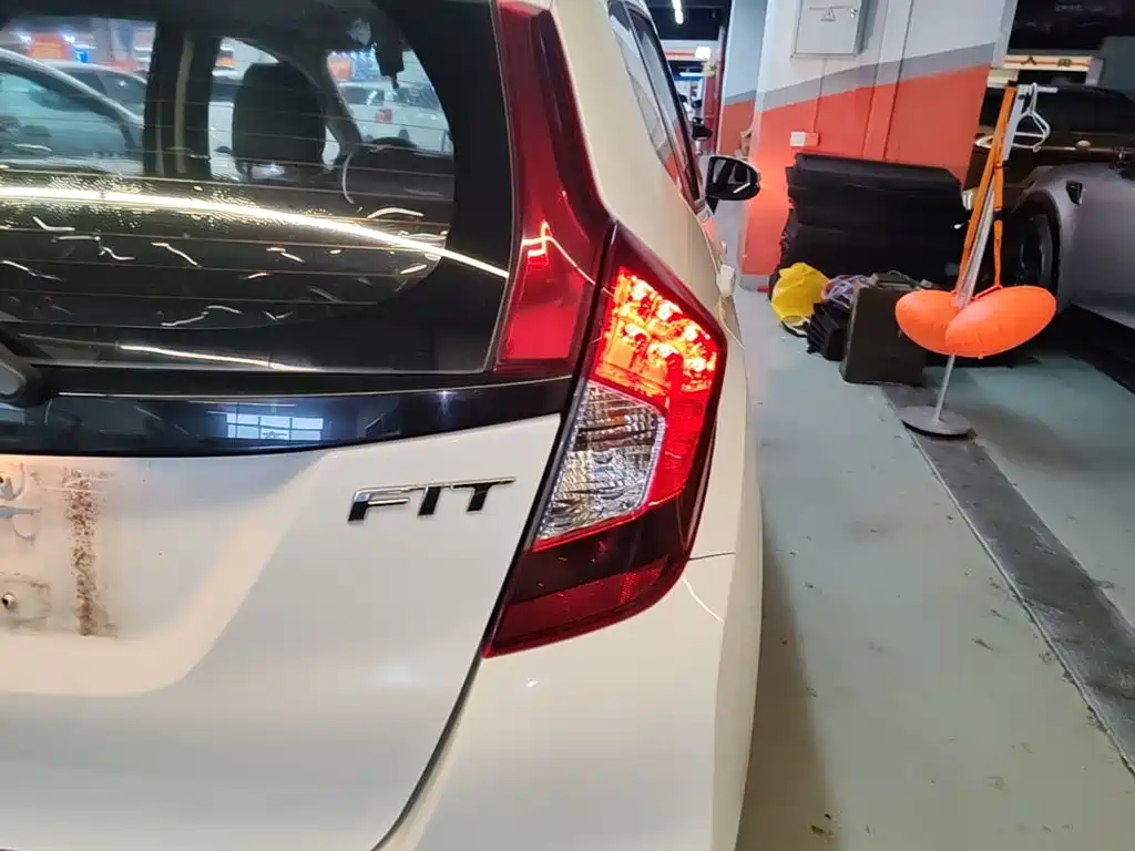 Honda Fit 2018 — фото 8