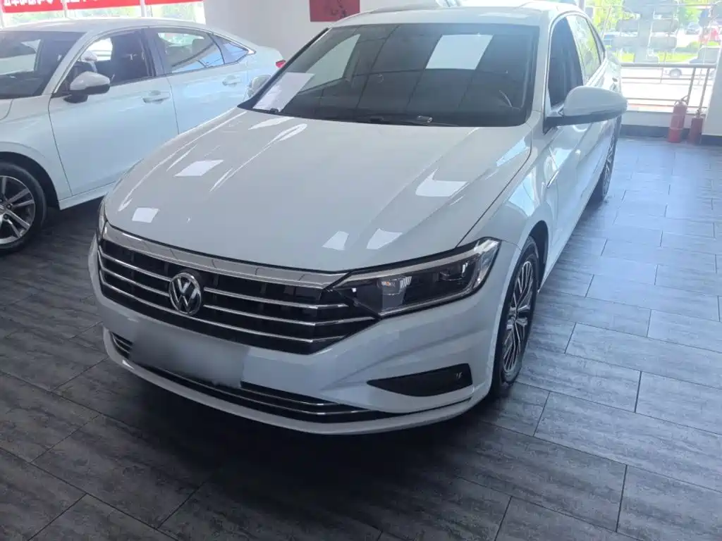 Volkswagen Sagitar 2020