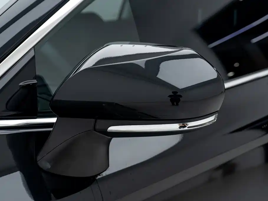 Toyota Camry 2025 — фото 12