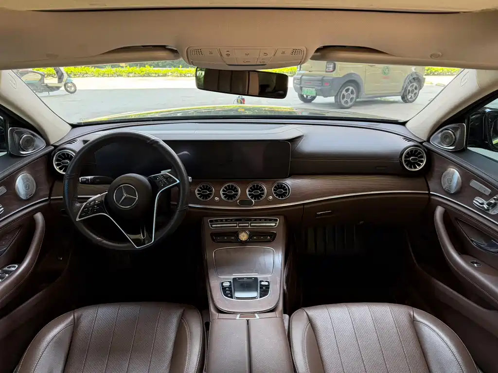 Mercedes-Benz E-Class 2021