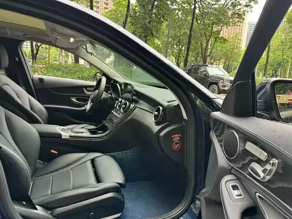 Mercedes-Benz C-Class 2019
