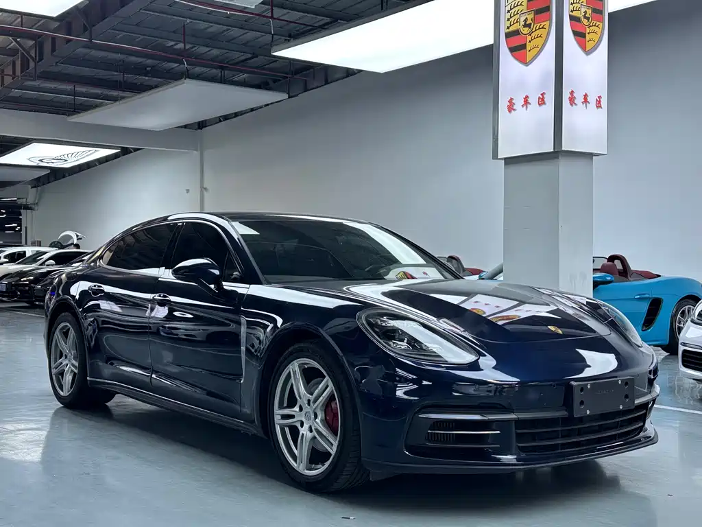 Porsche Panamera 2019 — фото 3