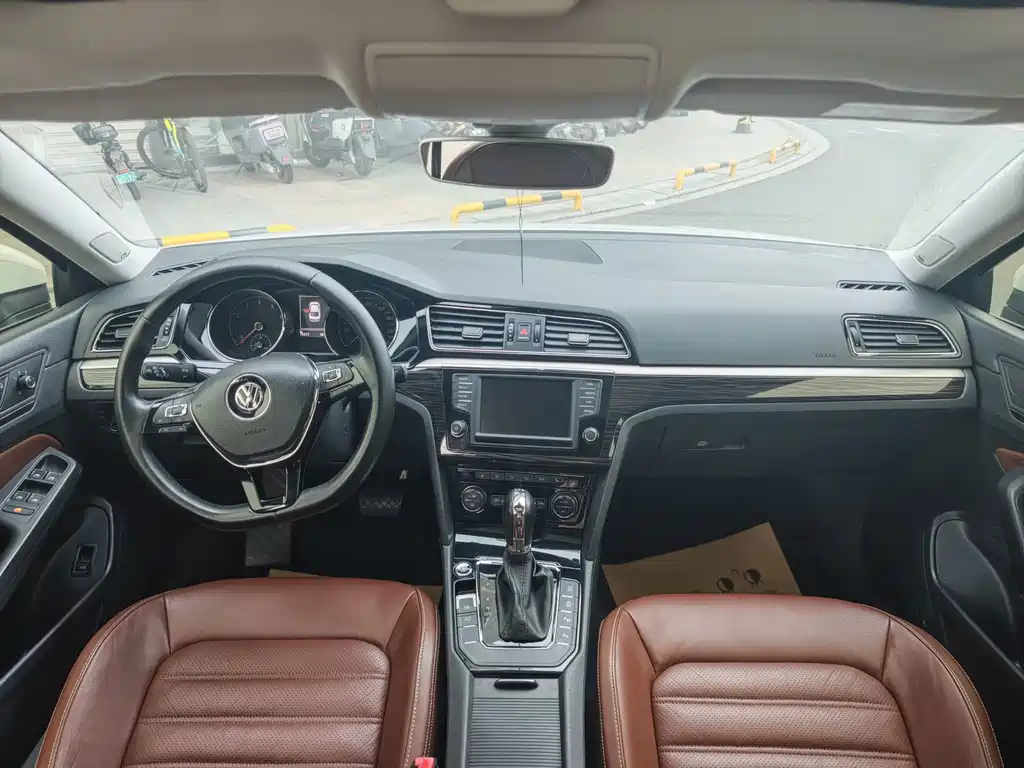 Volkswagen Lamando 2015