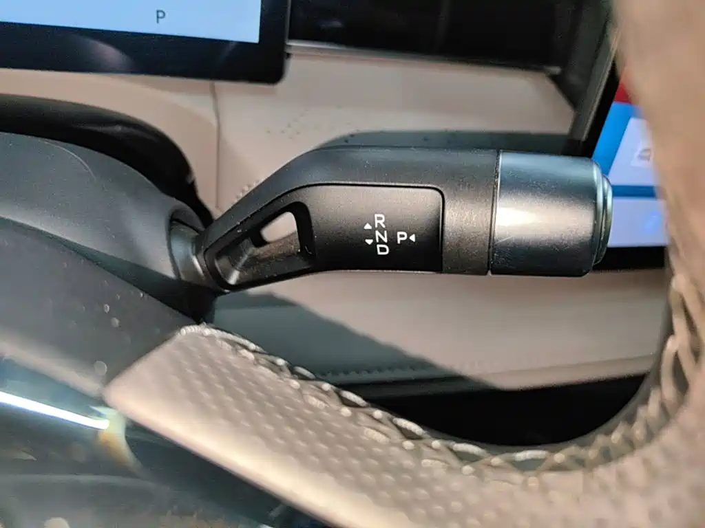 Geely Galaxy Starshine 8 2025 — фото 14