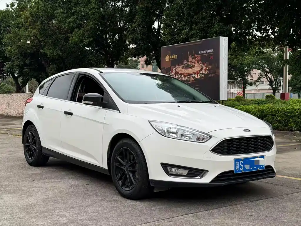 Ford Focus 2017 — фото 2