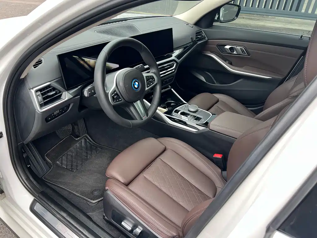 BMW i3 2023