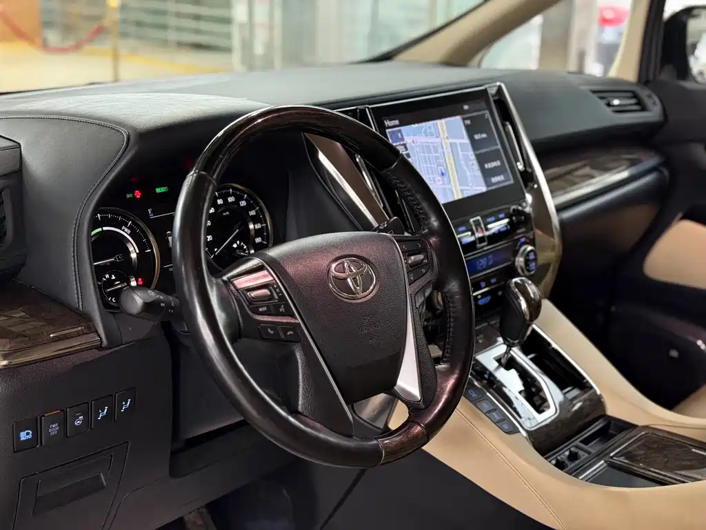 Toyota Vellfire 2021 — фото 7