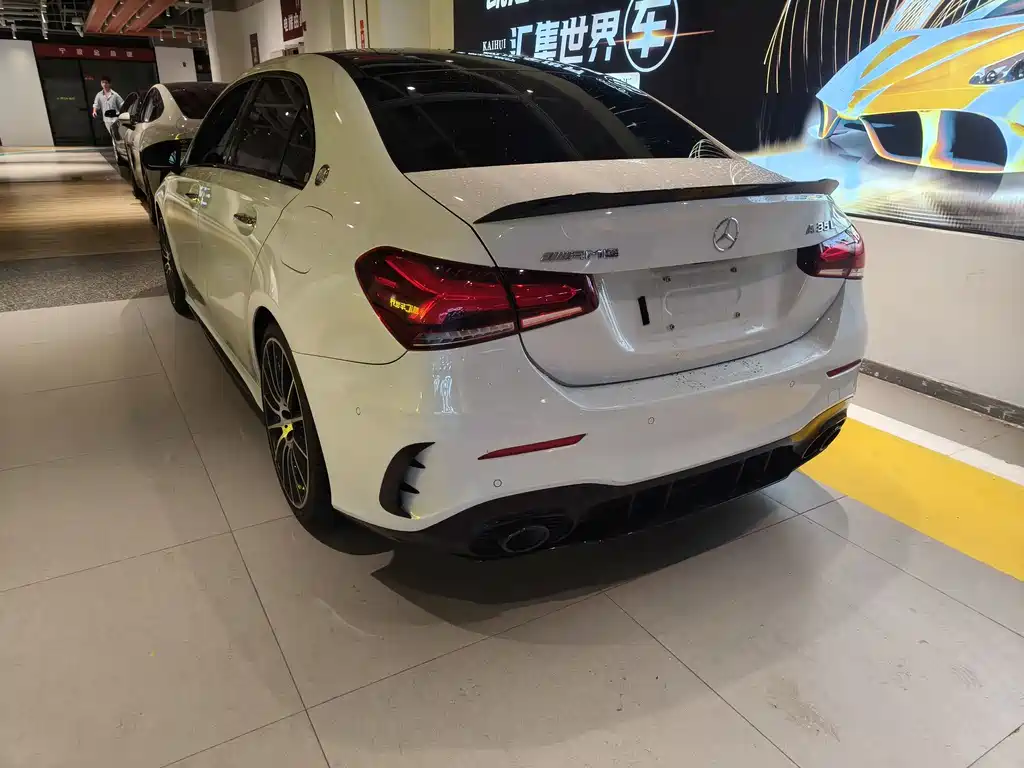 Mercedes-Benz A-Class AMG 2021 — фото 17