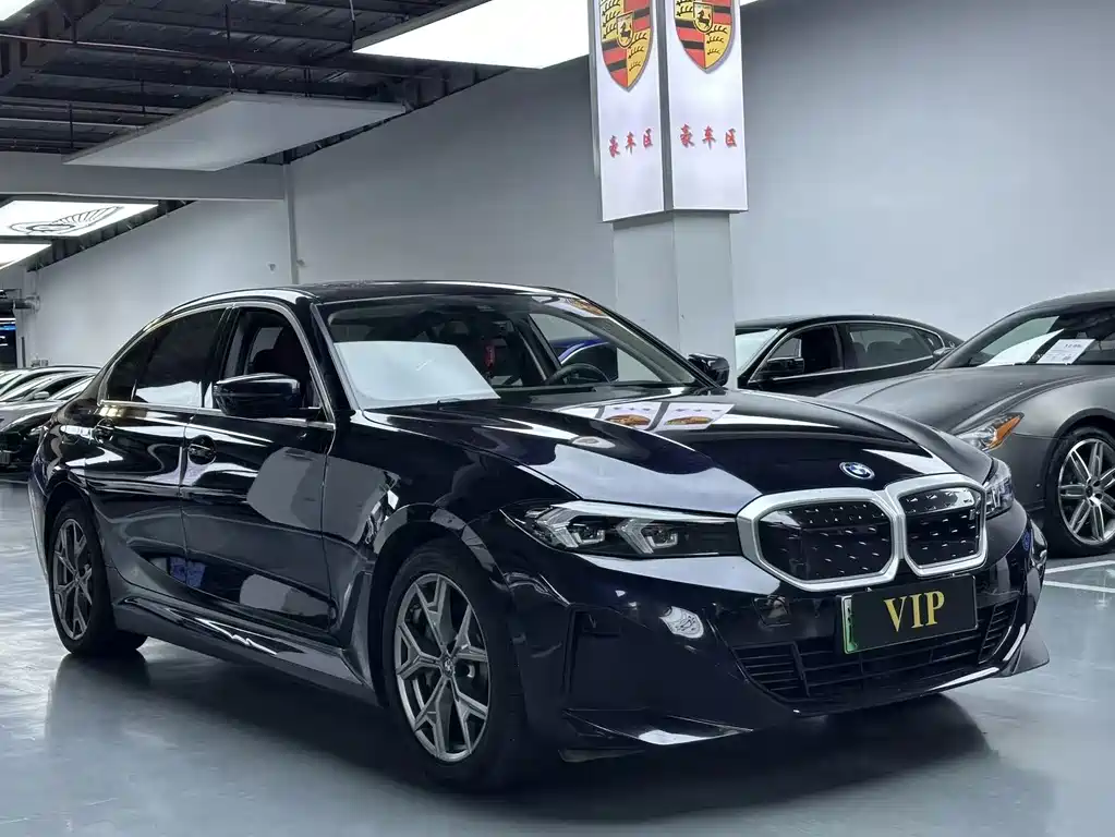 BMW i3 2023