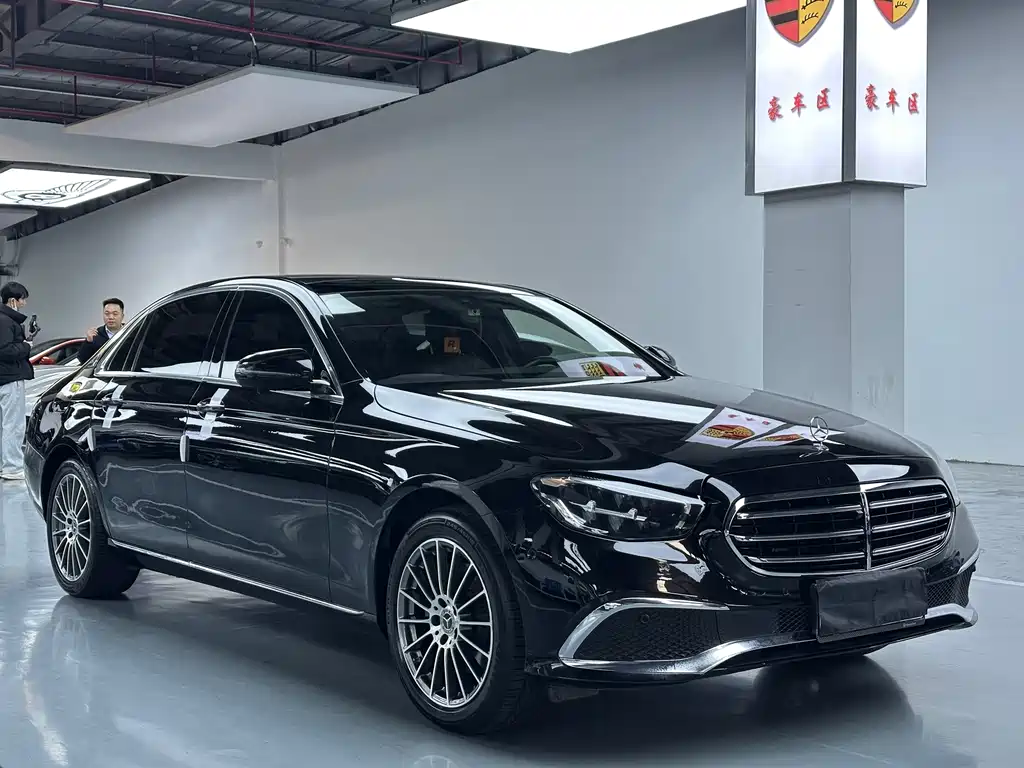 Mercedes-Benz E-Class 2021