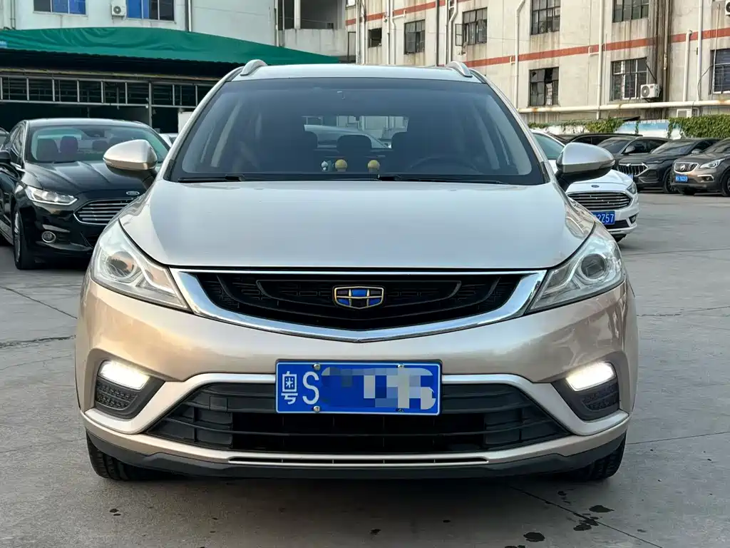 Geely Emgrand GS 2017 — фото 2